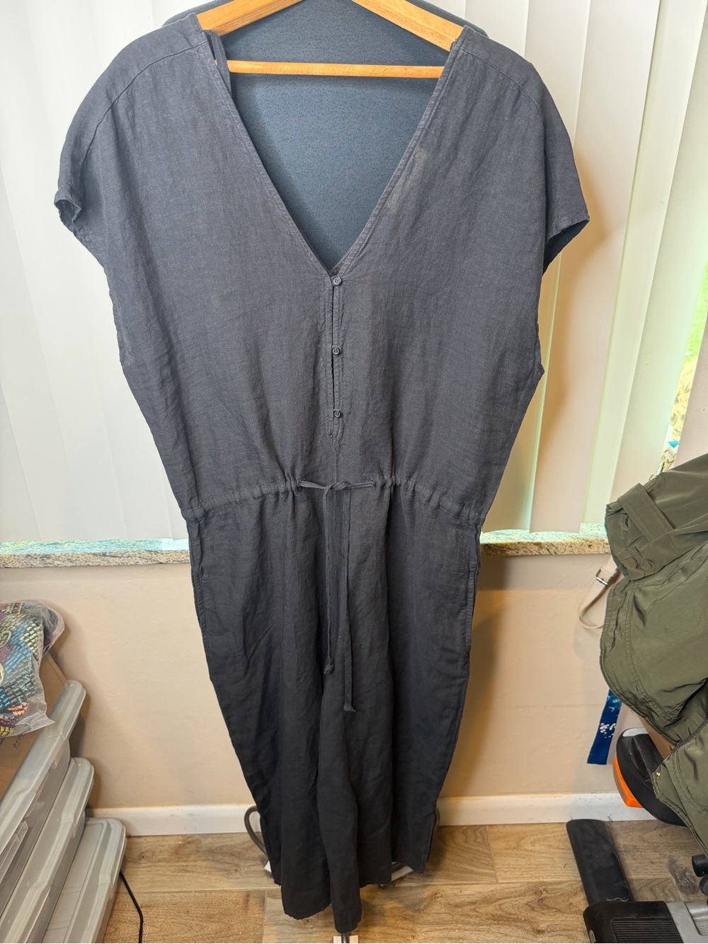 Anthropologie Black Cloth & Stone V-neck Wide Leg Jumpsuit Size Large NEW